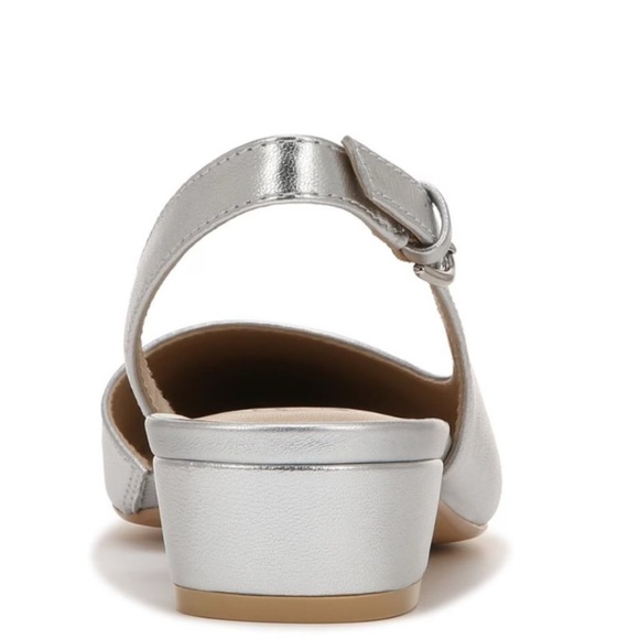 NATURALIZER BANKS POINTED TOE FLAT - Picture 6 of 10